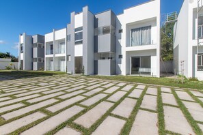 Basic Apartment | Exterior