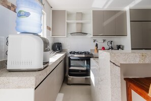 Basic Apartment | Private kitchen