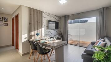 Basic Apartment | Interior