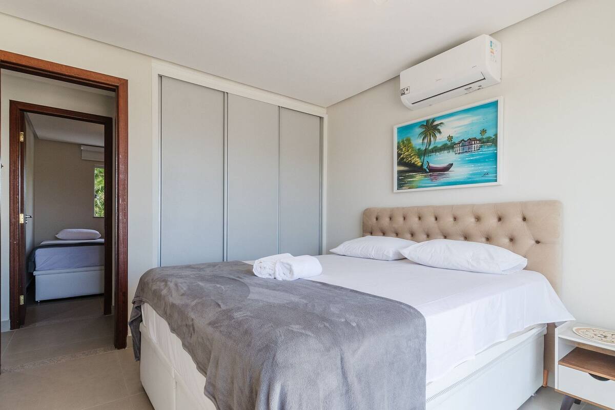 Basic Apartment | 3 bedrooms, free WiFi