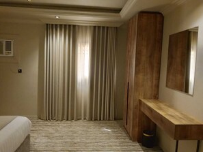 开间 | 熨斗/熨衣板