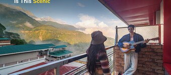 goSTOPS Mcleodganj, Mall Road