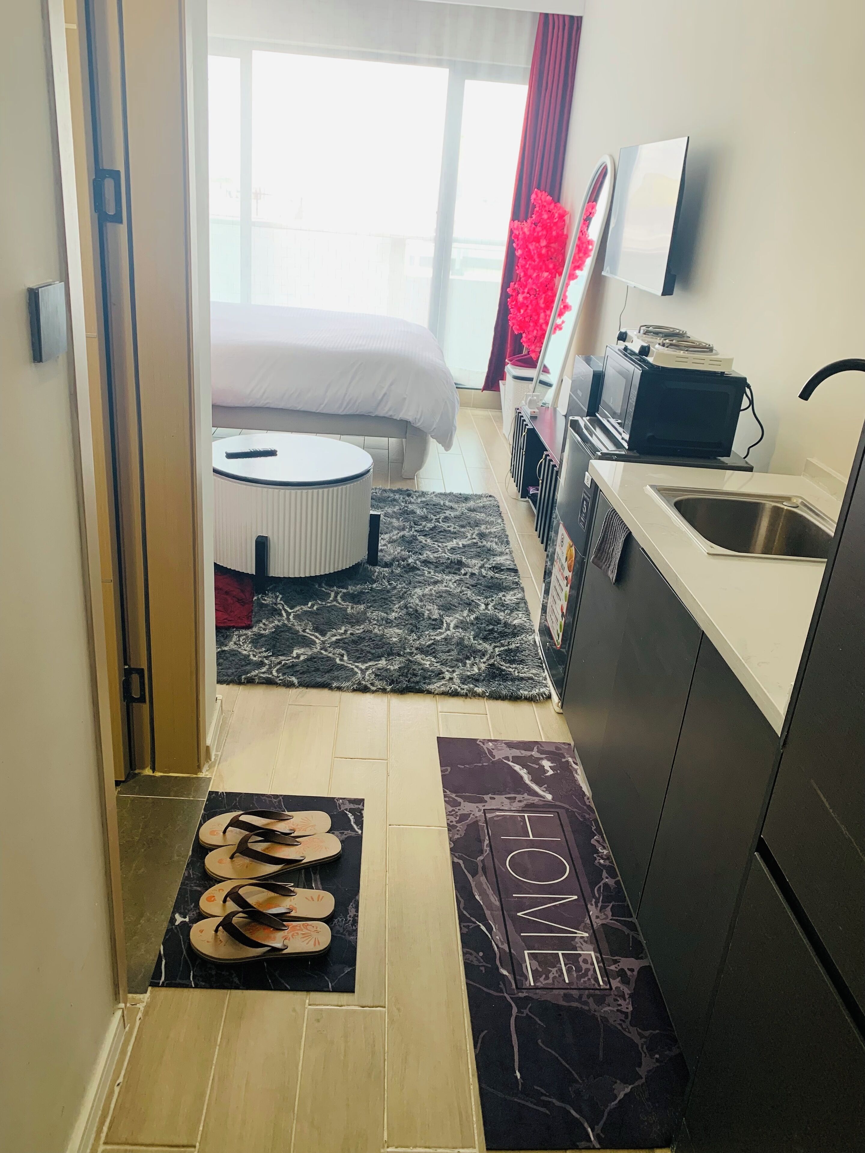 2 chambres, fer et planche à repasser, Wi-Fi, draps fournis