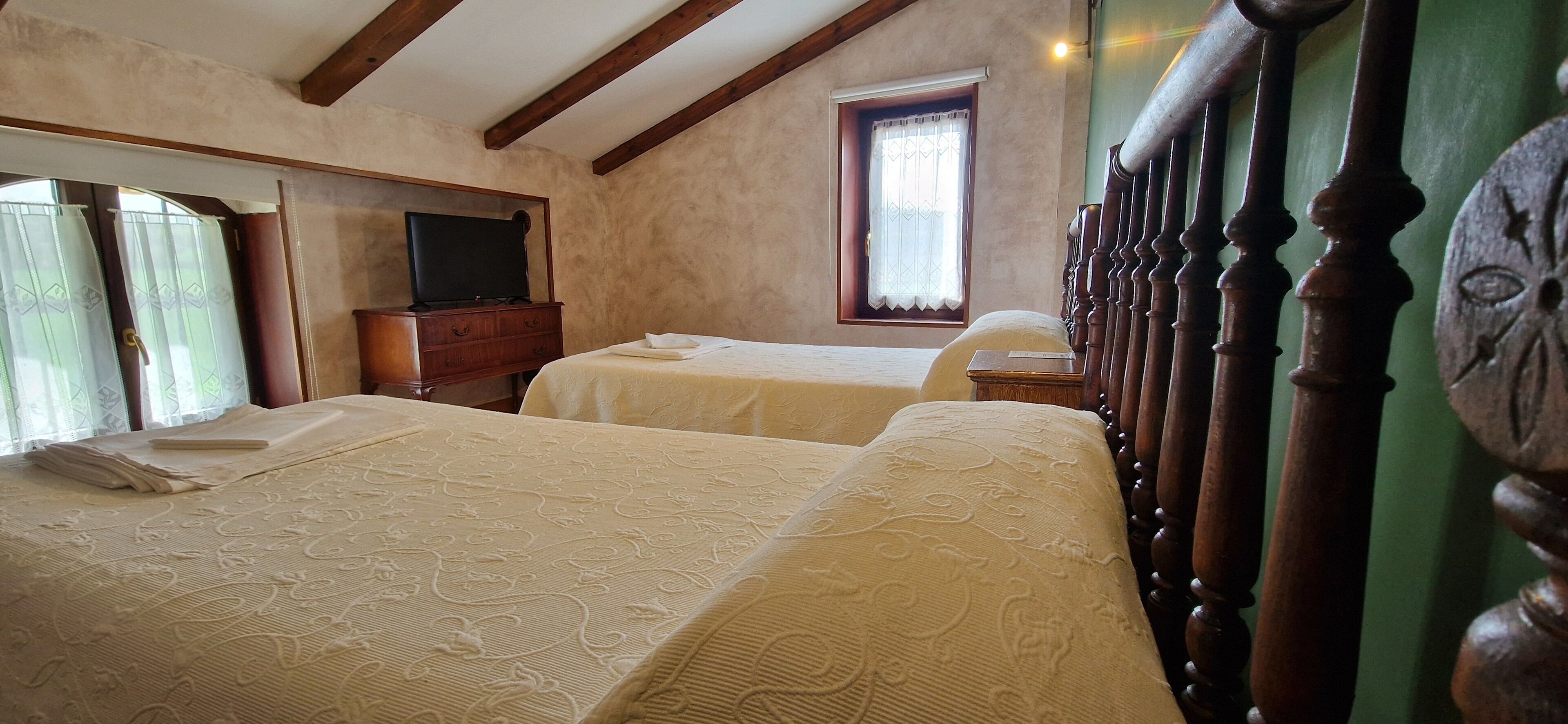 Casa Rural El Pastor | 8 dormitorios y wifi gratis