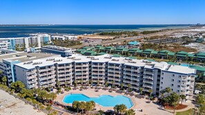 Exterior - Destin West G116~ Ground Floor ~ Beachfront ~ Handicap Accessible! (Fort Walton Beach)