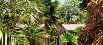 2-bedroom family cottage with terrace and kitchen (sleeps 5)