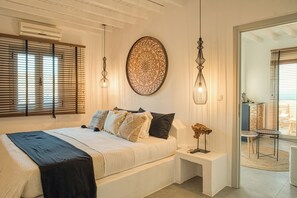 Minibar, coffres-forts dans les chambres, décoration personnalisée