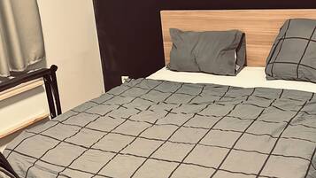 6 bedrooms, WiFi, bed sheets