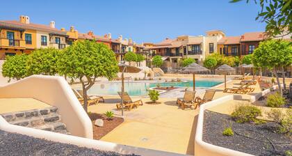 Villa Luisa: Relax with ocean view and swimming pool