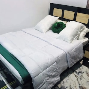 Deluxe Room, Balcony, City View