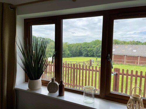 Tranquil Countryside Lodge Retreat Near Rye & Coast