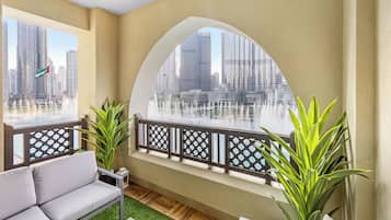 Fachada da propriedade à noite