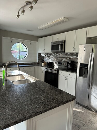 The Sapphire Retreat! Great for MCRD Parris Island and Family-Friendly