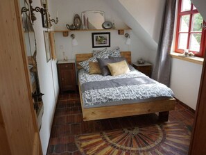 1 bedroom, individually furnished, bed sheets - Ferienwohnung Partheblick (Taucha)