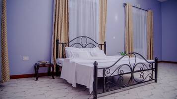 4 bedrooms, WiFi