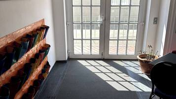 Apartment, 6 Bedrooms, Smoking | Bahagian dalam