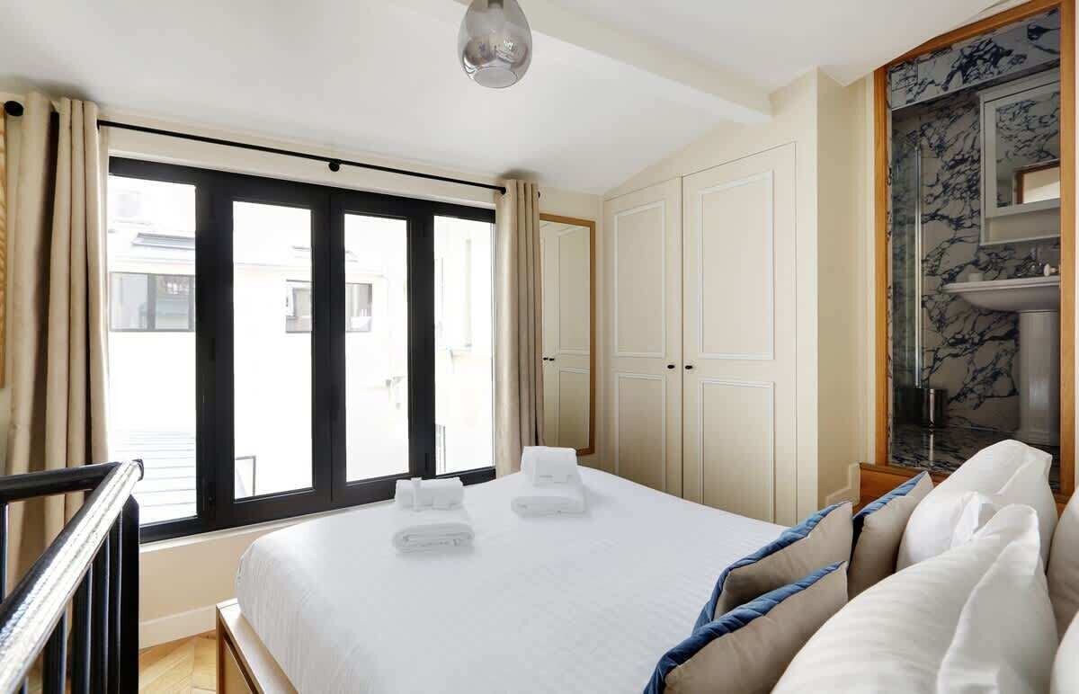 1 bedroom, iron/ironing board, travel crib, WiFi