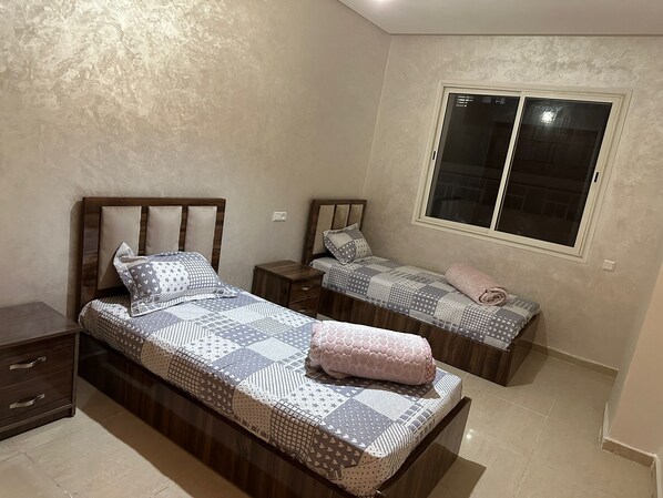 3 bedrooms, WiFi, bed sheets - Beautiful T3 apartment with swimming pool and private parking (Agadir)