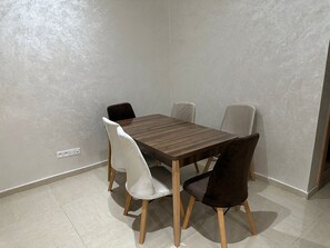Dining - Beautiful T3 apartment with swimming pool and private parking (Agadir)