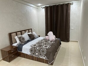 3 bedrooms, WiFi, bed sheets