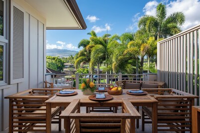 Rare 4bd/4ba Hualalai Villa - Great Location near 4 Seasons, Ocean Views