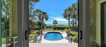 **NEW LISTING** Beautifully Updated OCEANFRONT Sea Pines Home - Private Pool