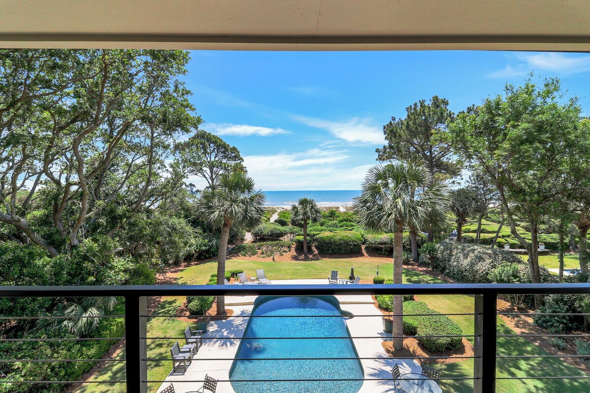 **NEW LISTING** Beautifully Updated OCEANFRONT Sea Pines Home - Private Pool
