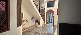 AGRAWAL INN Guest House 