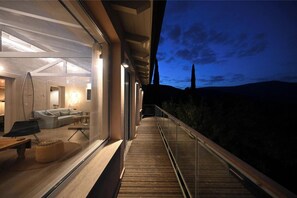 Deluxe Villa, Mountain View | Balcony
