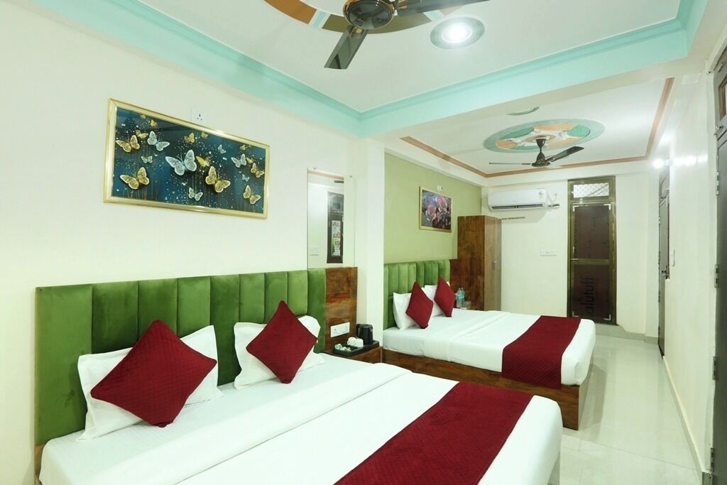 Family Room | Free WiFi