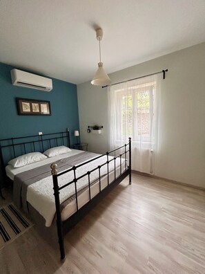 2 dormitorios, cuna de viaje, wifi y ropa de cama