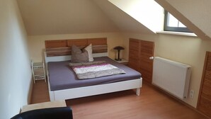 4 bedrooms - Spacious Villa With Private Pool (Ballenstedt)
