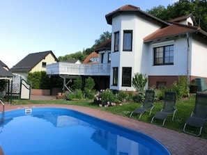 Villa | Pool - Spacious Villa With Private Pool (Ballenstedt)