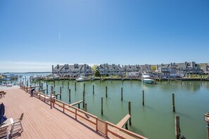 Marina - Mariners Wharf - 12th St and bayside, 2 br/ 2 baths (Ocean City)