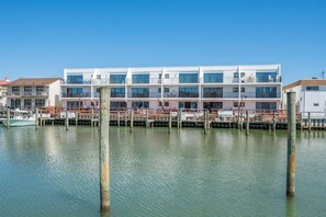 Exterior - Mariners Wharf - 12th St and bayside, 2 br/ 2 baths (Ocean City)