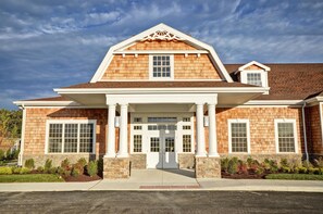 Exterior - Spacious 3 bedroom in desirable community, 2 miles from Bethany Beach. (Ocean View)