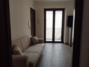 Triple Room, Mountain View | Desk, free WiFi - Corleone bed and breakfast  (Corleone)