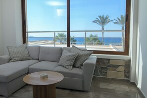 Suite Supérieure, véranda, vue plage | Terrasse/Patio