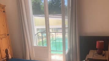 7 bedrooms, iron/ironing board, WiFi