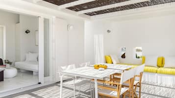 TWWO Suite | Terrasse/Patio