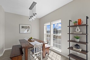 Dining - ADORABLE TOWNHOUSE IN POOL/TENNIS CMMTY - 38151 GREENPORT LN, OCEAN VIEW, DE (Oceanview)