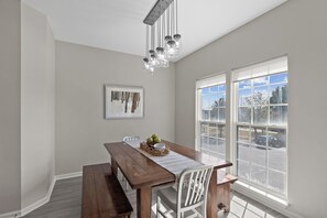 Dining - ADORABLE TOWNHOUSE IN POOL/TENNIS CMMTY - 38151 GREENPORT LN, OCEAN VIEW, DE (Oceanview)