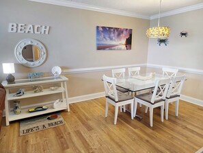 Dining - Oceanfront 3rd Floor Condo with Pool just steps from the Atlantic Ocean! Quay #301 (Ocean City)