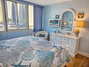 2 bedrooms, Internet - Oceanfront 3rd Floor Condo with Pool just steps from the Atlantic Ocean! Quay #301 (Ocean City)