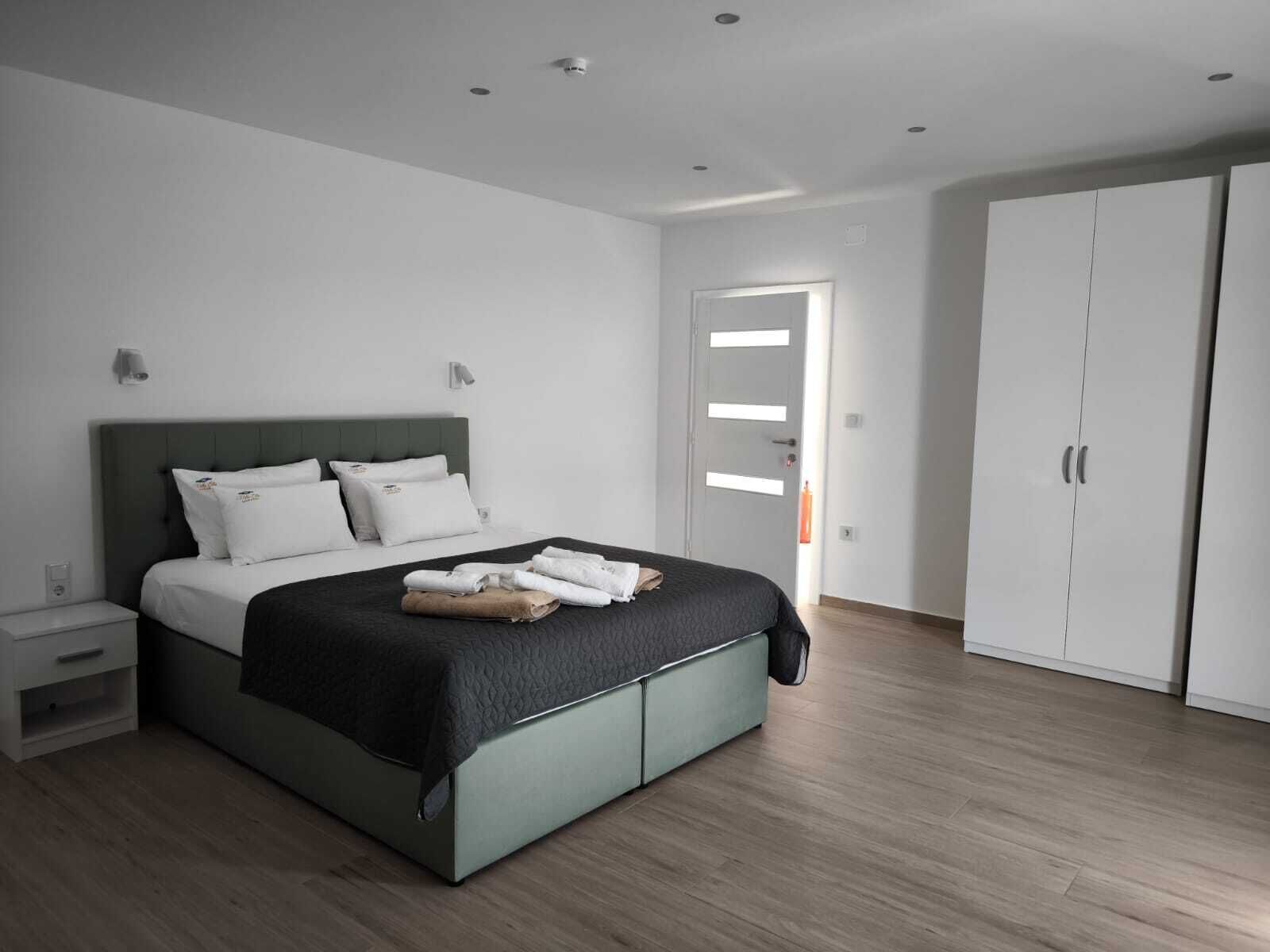 12 Schlafzimmer, Bügeleisen/Bügelbrett, WLAN, Bettwäsche