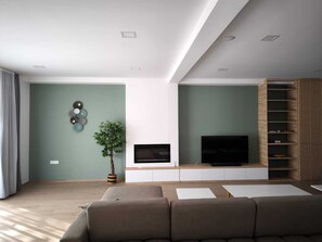 Smart-TV, Kamin