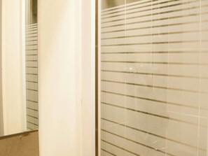Hair dryer, towels - Bright Studio In The Centre Of Paris (Paris)