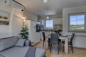 Standard Apartment, Multiple Bedrooms (Neda Apartment In Krasno Among) | Living room | 21-inch flat-screen TV with cable channels