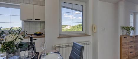 スタンダード アパートメント ベッドルーム (複数) (Neda Apartment In Krasno Among) | 部屋からの景観