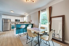 House (3 Bedrooms) | Interior - Ideal ATL Stay Near Mercedes-benz Stadium & Dtwn (Atlanta)